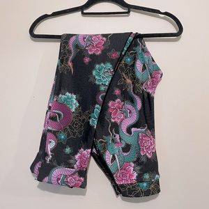 Dragon bouquet cuffed pants from BlackMilk XS